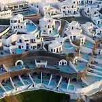 Grand Ambassador Santorini (adults Only) Hotel Akrotírion