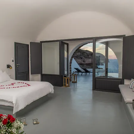 Grand Ambassador Santorini (adults Only) 5* Akrotírion