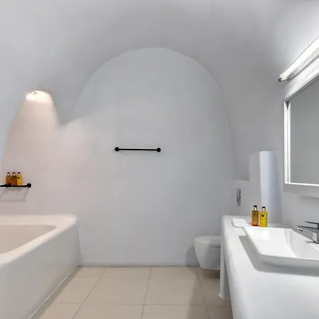 Hotel Grand Ambassador Santorini (adults Only) 5*