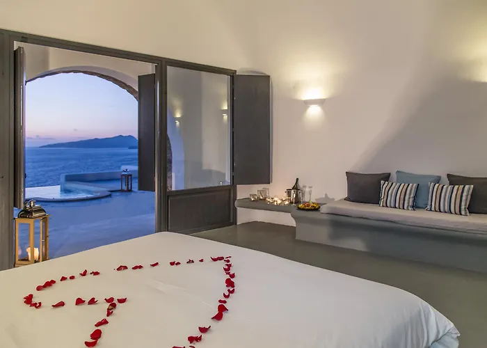 Grand Ambassador Santorini (adults Only) Akrotírion