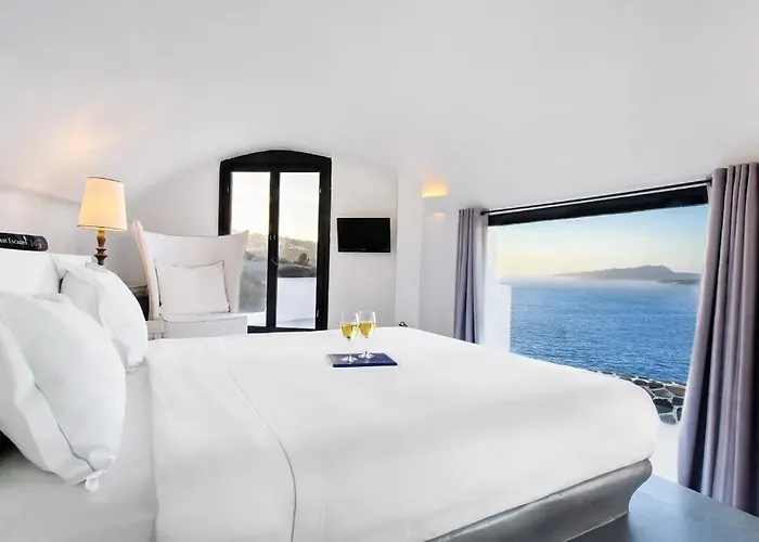 Grand Ambassador Santorini (adults Only) Otel 5*