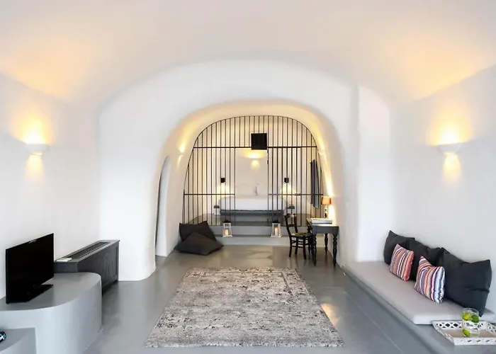 Grand Ambassador Santorini (adults Only) Otel Akrotírion