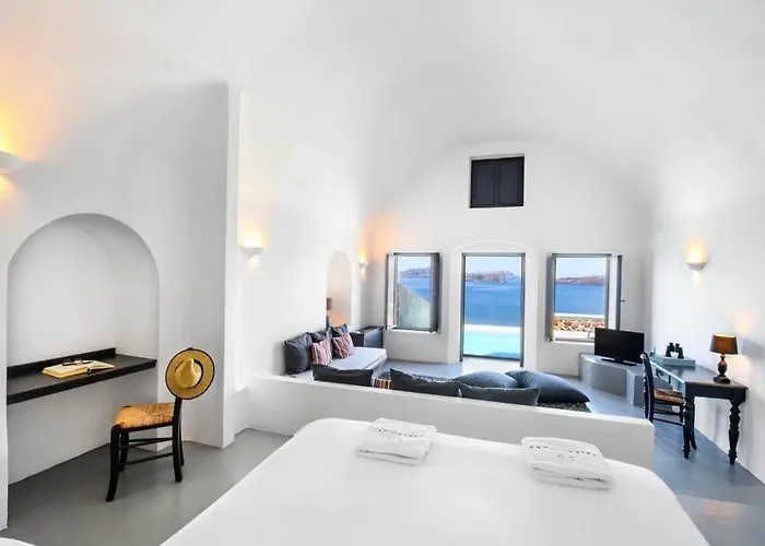 Otel Grand Ambassador Santorini (adults Only)