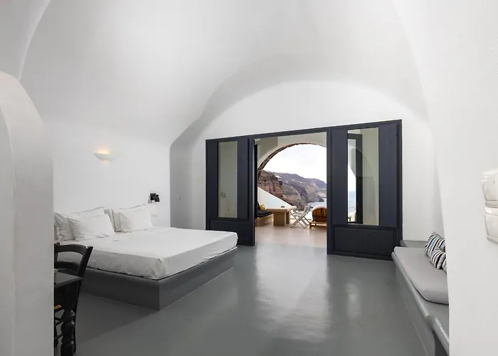 Grand Ambassador Santorini (adults Only) Otel