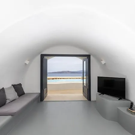 Hotel Grand Ambassador Santorini (adults Only)