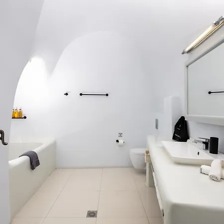 Grand Ambassador Santorini (adults Only) 5* Akrotírion