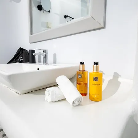 Grand Ambassador Santorini (adults Only) ホテル Akrotírion